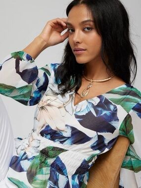 Floral peplum blouse
